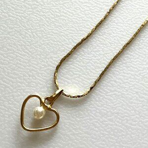 VINTAGE GOLD HEART WITH PEARL